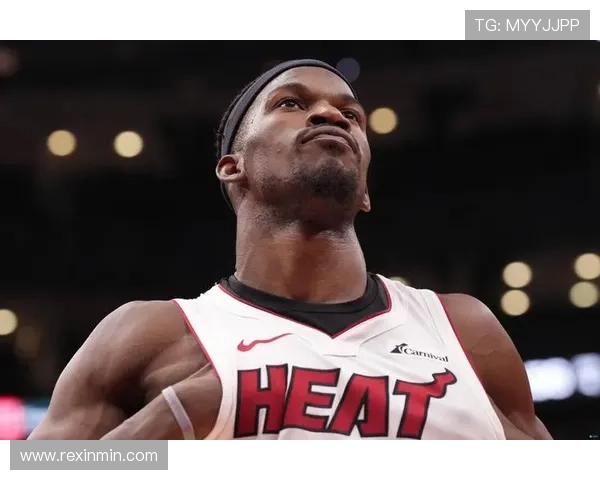 巴特勒表现出色14投7中贡献21分8篮板1助攻2抢断助力球队胜利